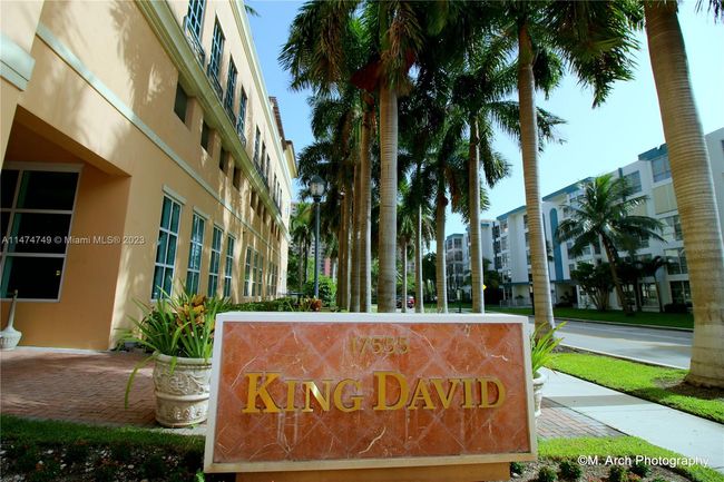 APT-906 - 17555 Atlantic Blvd, Condo with 2 bedrooms, 2 bathrooms and null parking in Sunny Isles Beach FL | Image 43