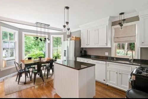290 School St, Pembroke, MA, 02359-3618 | Card Image
