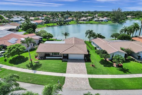 7629 Sunflower Dr, Margate, FL, 33063 | Card Image