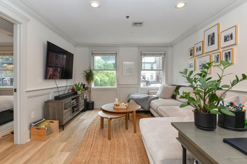 apt-3r-219 Willow Ave, Hoboken, NJ, 07030-3661 | Card Image