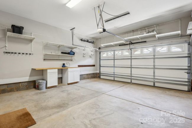 Garage | Image 31