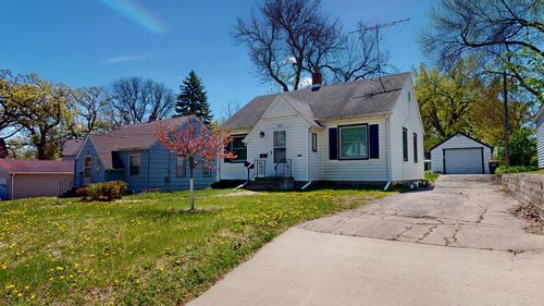 510 Johnson St, Albert Lea, MN, 56007-2334 | Card Image