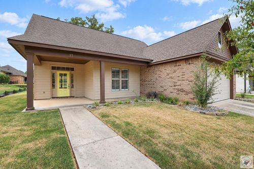 27 Enclave Cir, Texarkana, TX, 75503-0127 | Card Image