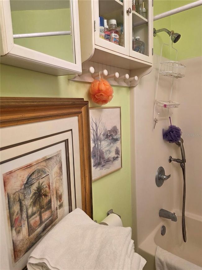 Bathroom | Image 27