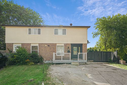 16 Campbell Crt, Acton, ON, L7J2V1 | Card Image