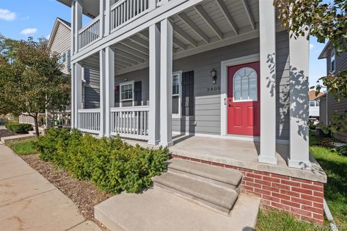 3809 Forester Blvd, Auburn Hills, MI, 48326-3050 | Card Image