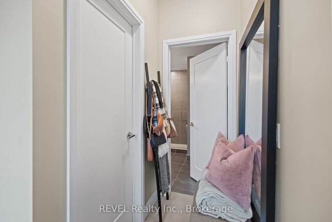 410 - 16 Concord Pl, Condo with 2 bedrooms, 1 bathrooms and null parking in Grimsby ON | Image 22