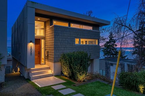 15046 Buena Vista Ave, White Rock, BC, V4B1X9 | Card Image