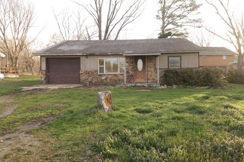 173 Church St, Bradleyville, MO, 65614-3818 | Card Image