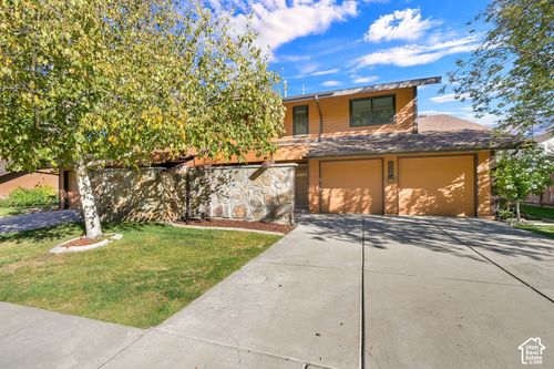 564 2025, North Ogden, UT, 84414-3173 | Card Image