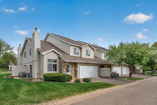 7811 Hemingway Ave S, Cottage Grove, MN, 55016-1852 | Card Image