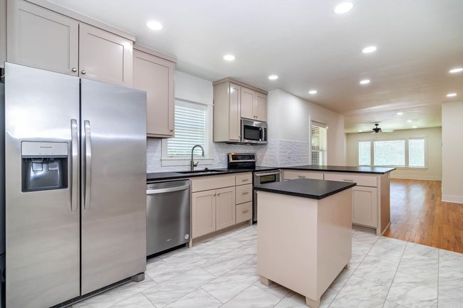 394 N Fletcher Ave, House other with 3 bedrooms, 2 bathrooms and null parking in Fayetteville AR | Image 7