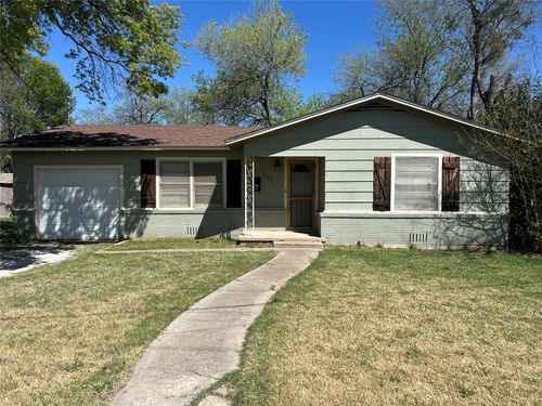407 N Avenue J, Clifton, TX, 76634-1423 | Card Image