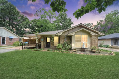 24267 W Oak Dr, Porter, TX, 77365-5671 | Card Image