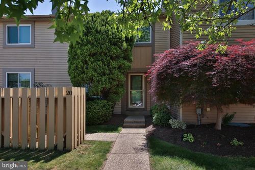 20 Citadel Cir, CHALFONT, PA, 18914-2255 | Card Image