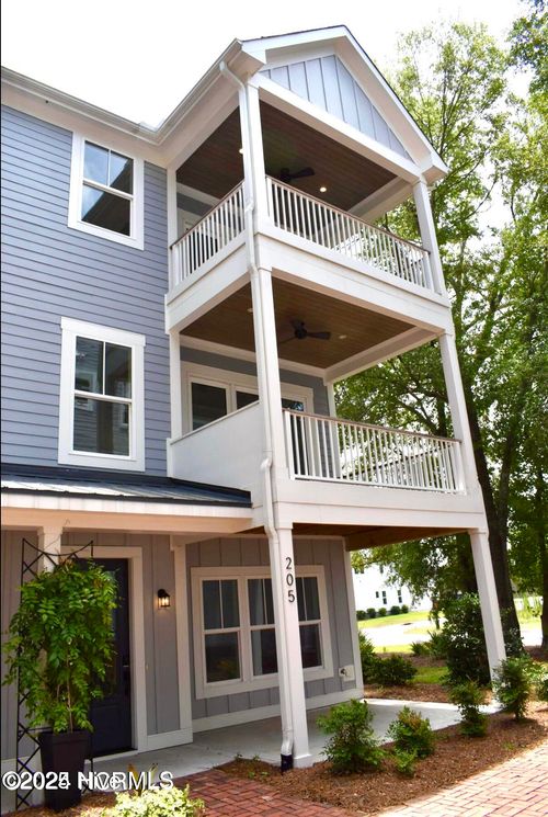 205 Sabal Pond Way, Castle Hayne, NC, 28429-6600 | Card Image