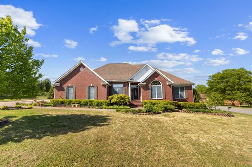 204 Wellsbrook Cir, Fayetteville, TN, 37334-3700 | Card Image