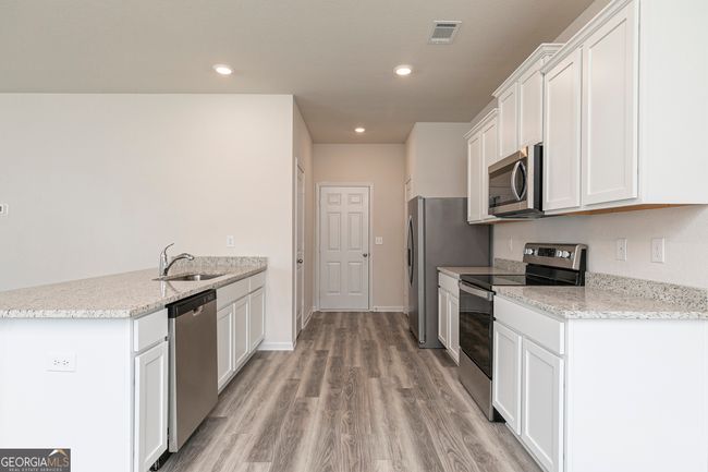 279 Limestone Cir, House other with 3 bedrooms, 3 bathrooms and null parking in Conyers GA | Image 10