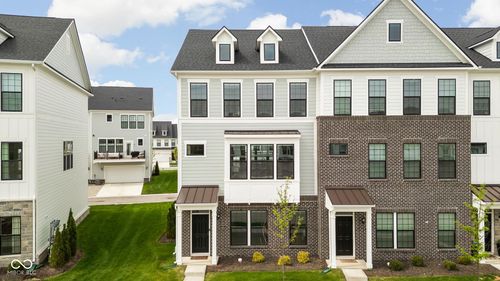 3252 Haflinger Dr, Zionsville, IN, 46077-0448 | Card Image