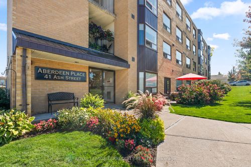 304-41 Ash St, Uxbridge, ON, L9P1E2 | Card Image