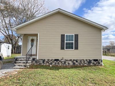 Front of the house | Image 1