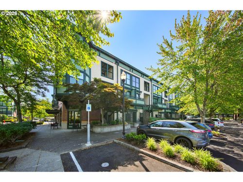 7-1371 Ne Orenco Station Pkwy, Hillsboro, OR, 97124-5418 | Card Image