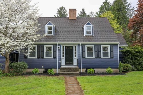 107 Washington St, Hudson, MA, 01749-2418 | Card Image