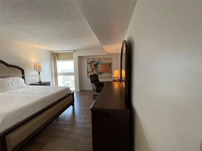 APT-2705 - 1370 S Ocean Blvd, Condo with 2 bedrooms, 2 bathrooms and null parking in Pompano Beach FL | Image 17