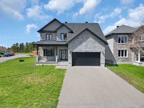 12 Richer St, North Stormont, ON, K0A1R0 | Card Image
