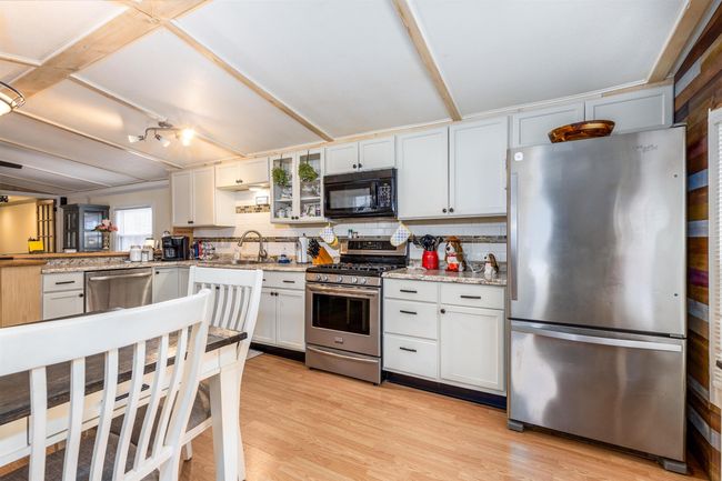 28 - 211 Bypass 28, House other with 2 bedrooms, 1 bathrooms and null parking in Derry NH | Image 4