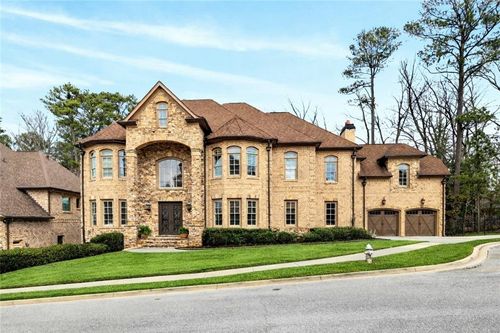 2015 Shaudi Ln, Atlanta, GA, 30345-7606 | Card Image