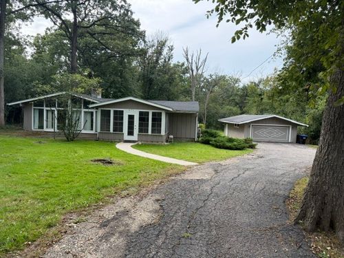 471 Saint Marys Rd, Libertyville, IL, 60048-9680 | Card Image