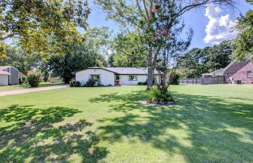 512 Caddo Trail, Jacksonville, AR, 72026 | Card Image