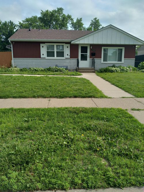 1840 Iowa Ave E, Saint Paul, MN, 55119-4212 | Card Image