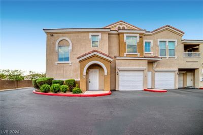 2322 - 10001 Peace Way, Condo with 2 bedrooms, 2 bathrooms and null parking in Las Vegas NV | Image 1