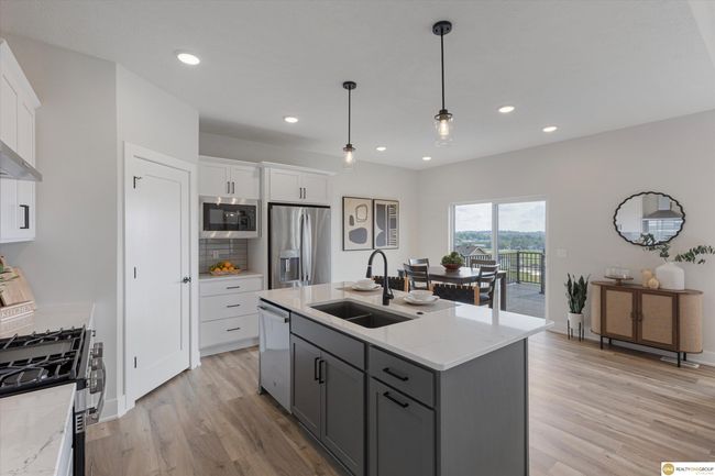 10901 N 161 St St, House other with 5 bedrooms, 4 bathrooms and 3 parking in Bennington NE | Image 12