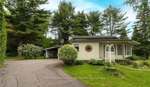 258 Hunters Bay Dr, Huntsville, ON, P1H1N2 | Card Image