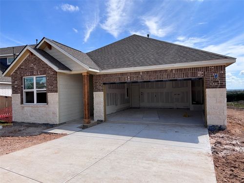129 Holzinger Bnd, Bastrop, TX, 78602-2333 | Card Image