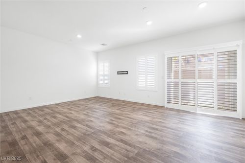 4125 Venus Falls Ave, North Las Vegas, NV, 89084-5059 | Card Image