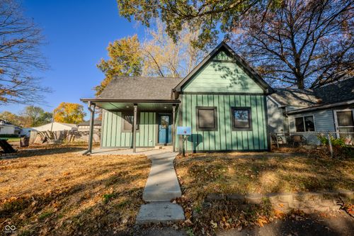 925 S 16th St, Terre Haute, IN, 47807-4937 | Card Image