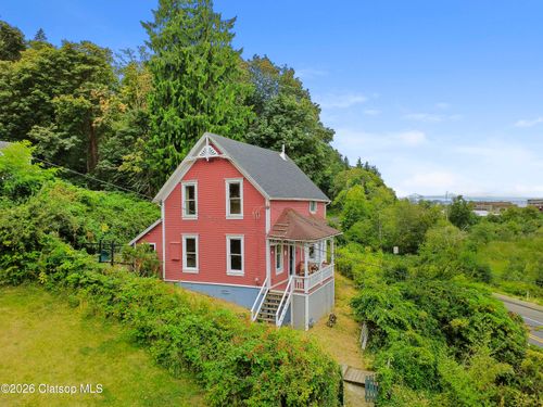 4265 Lief Erikson Drive, Astoria, OR, 97103 | Card Image