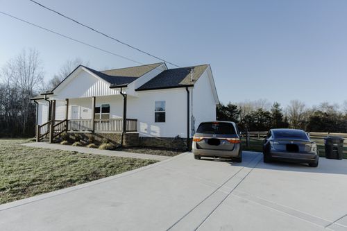 2482 Jason Dr, Chapel Hill, TN, 37034-2519 | Card Image