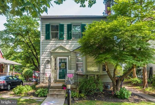 110 E Ashland St, DOYLESTOWN, PA, 18901-4621 | Card Image