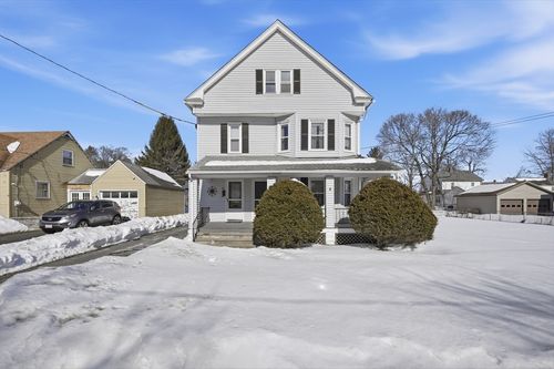 32 Maple St, West Springfield, MA, 01089-2810 | Card Image