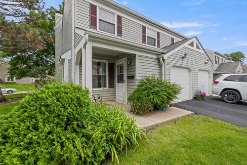 510 Nebraska Cir, Carol Stream, IL, 60188-9221 | Card Image