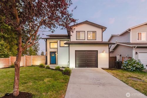 1330 Se Casandra Loop, Port Orchard, WA, 98366-9101 | Card Image