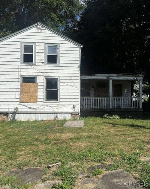 2313 15th St, Niagara Falls, NY, 14305-2738 | Card Image