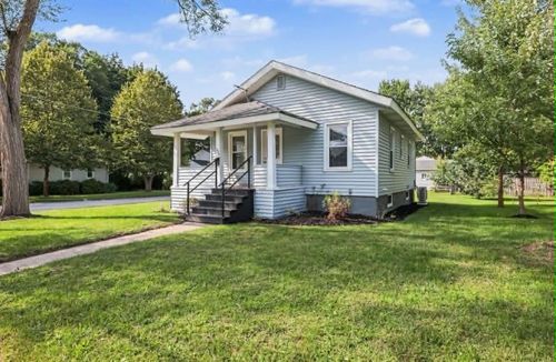327 Lewis St, Rockford, MI, 49341-1059 | Card Image