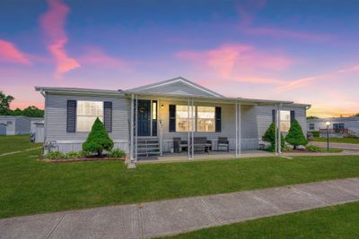 Large Covered Front Porch | Image 1