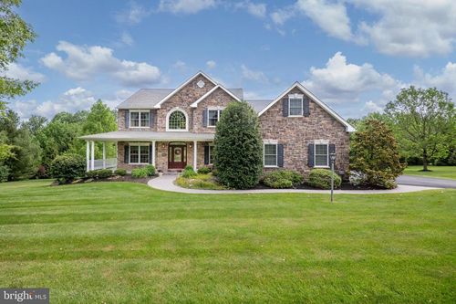 7447 Bell Gate Rd, Coopersburg, PA, 18036-3729 | Card Image